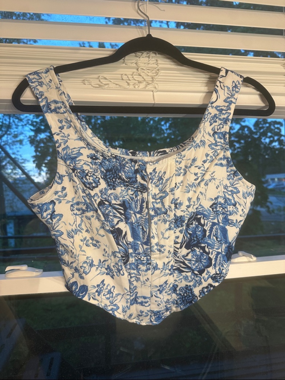 Blue Floral Scoop Neck Crop Tank Top